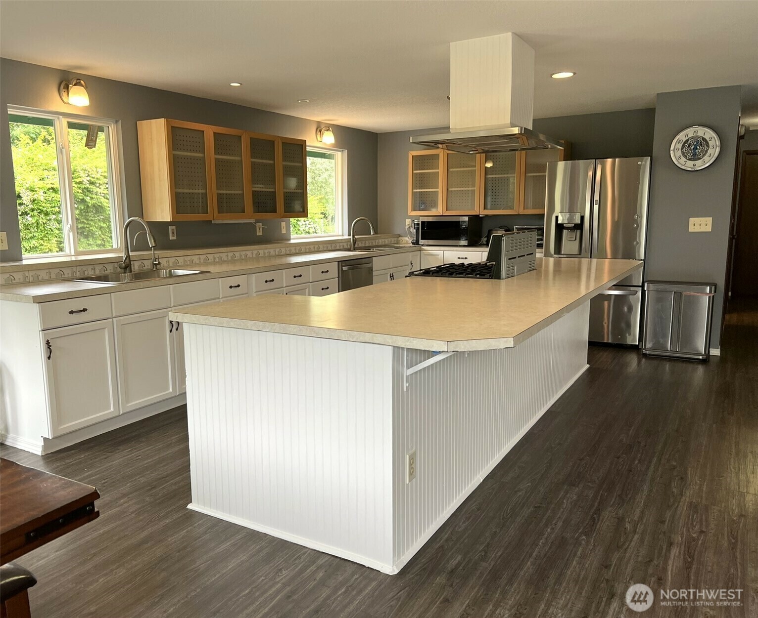 Property Photo: 7020 Dahlberg Road WA 98248