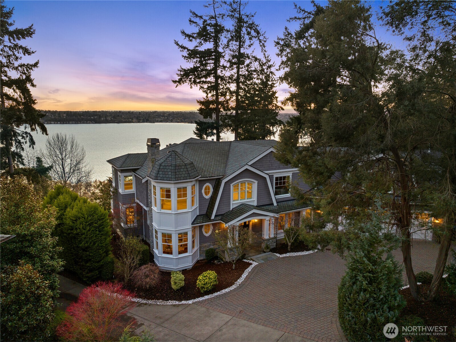 Property Photo: 8071 West Mercer Way WA 98040
