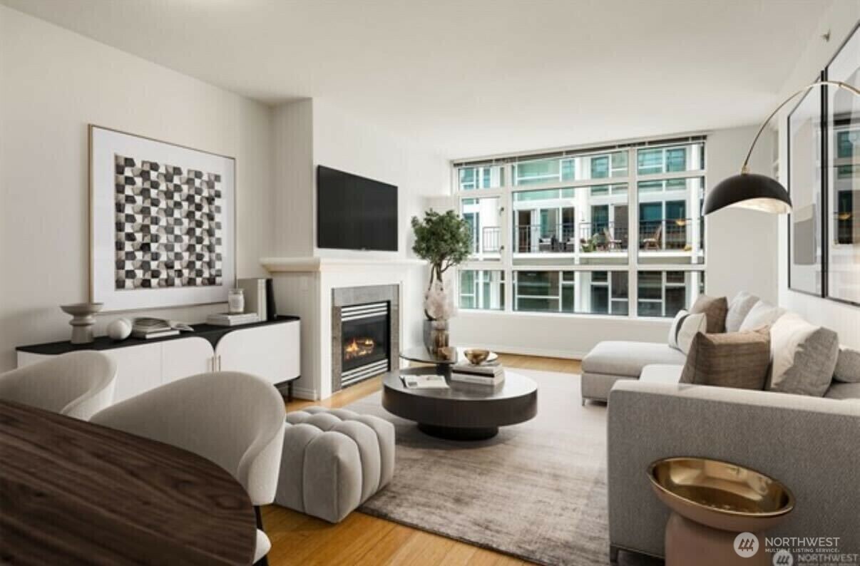 Property Photo: 1420 Terry Avenue 807 WA 98101