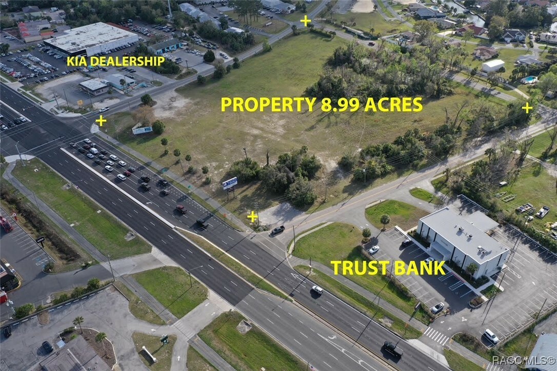 Property Photo: 1600 SE US Highway 19 FL 34429
