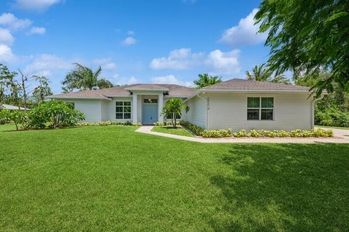 15214 87th Trail N  Palm Beach Gardens FL 33418 photo