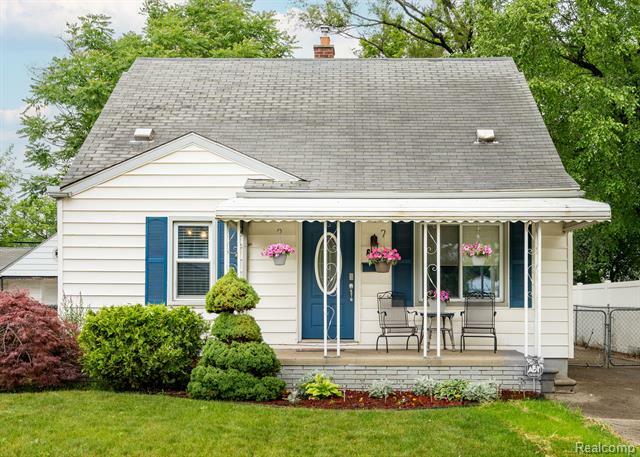 Property Photo: 625 Whitcomb Avenue MI 48073
