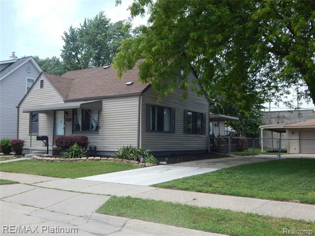 Property Photo: 22133 Rosedale Street MI 48080