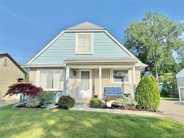 Property Photo: 34348 New York Street MI 48035