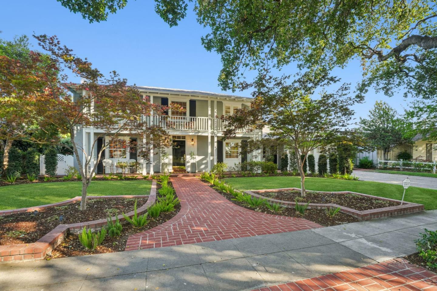 Property Photo: 1714 Sweetbriar Drive CA 95125