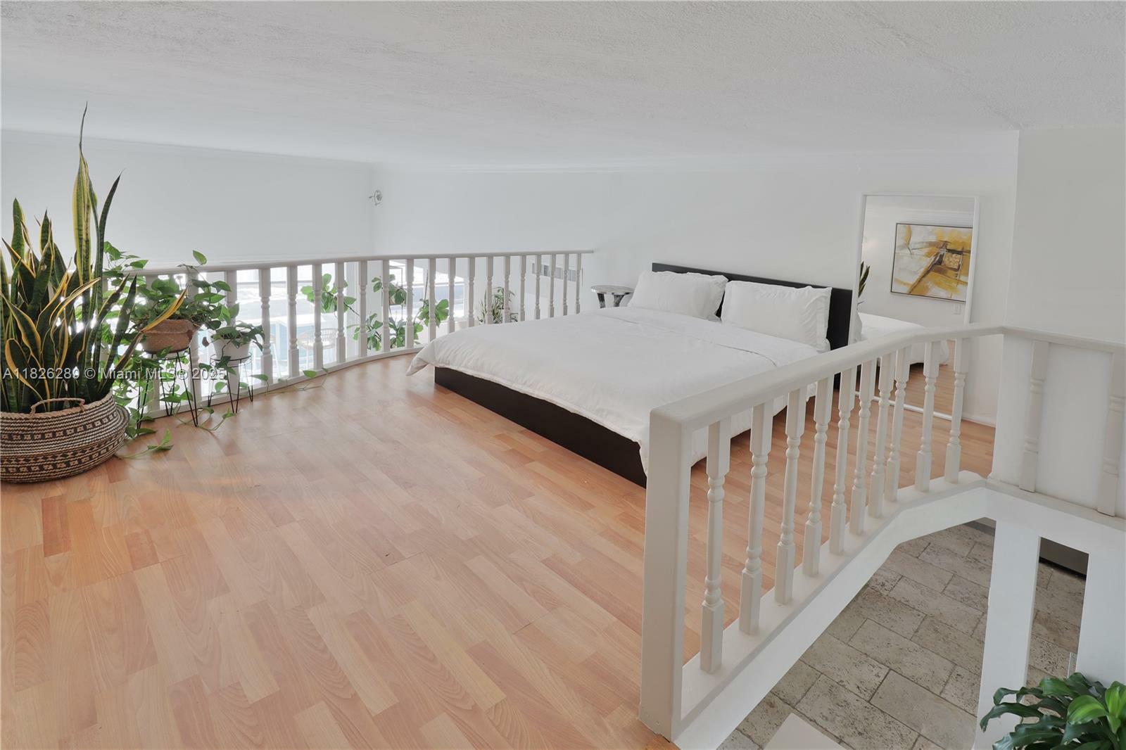 Property Photo: 6770 Indian Creek Dr Te FL 33141