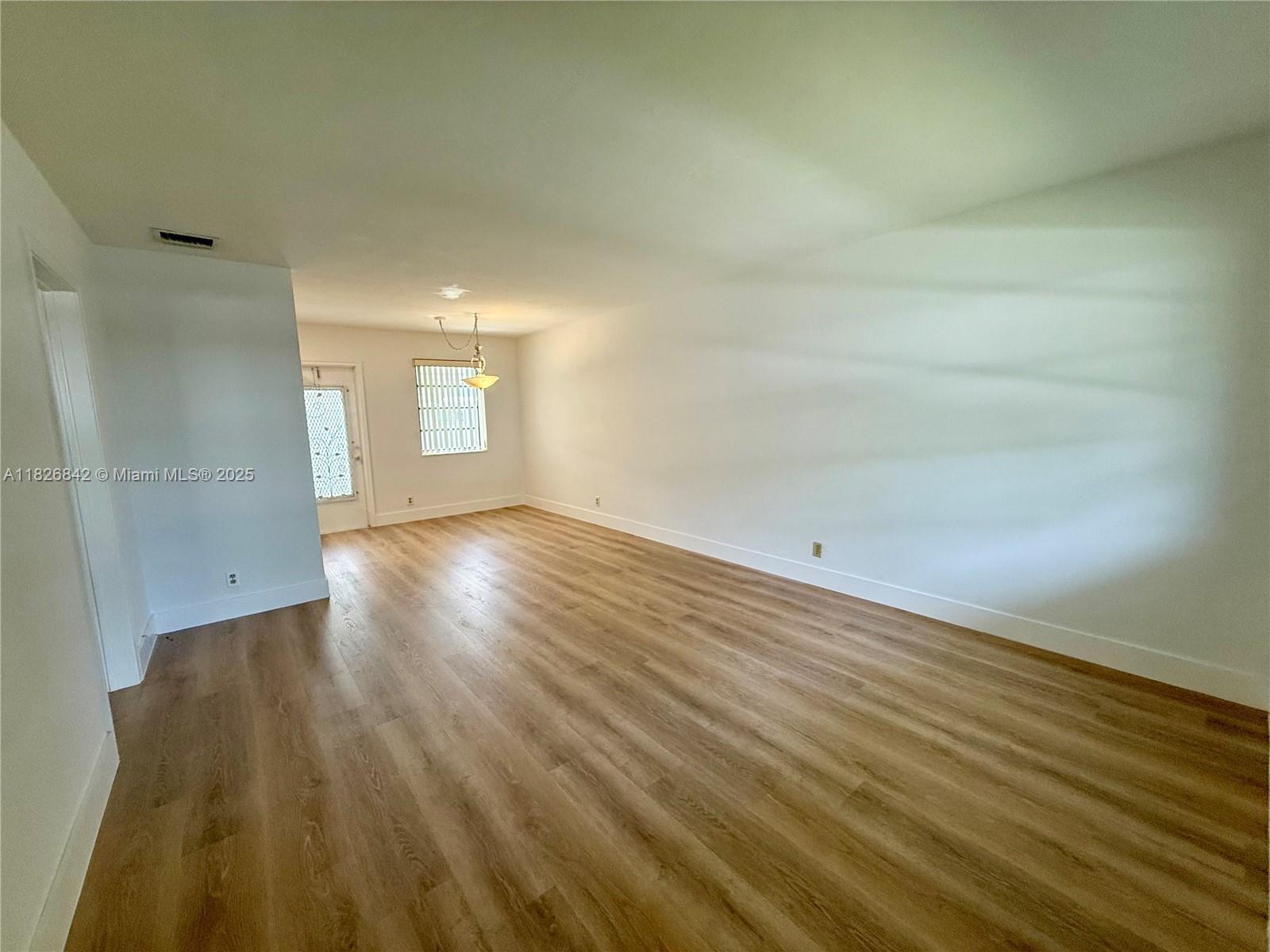 Property Photo:  2222 Jackson St 9E  FL 33020 