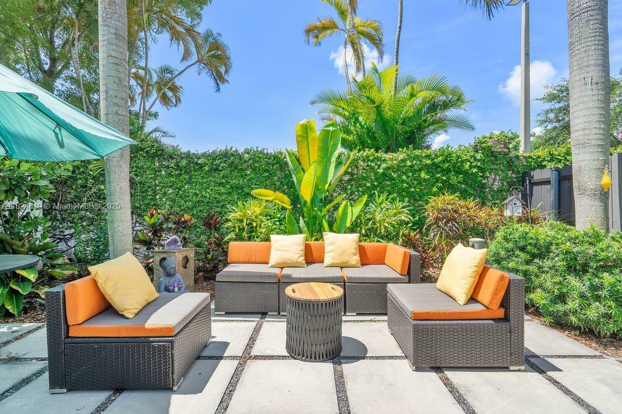 Property Photo: 9264 SW 132nd St FL 33176