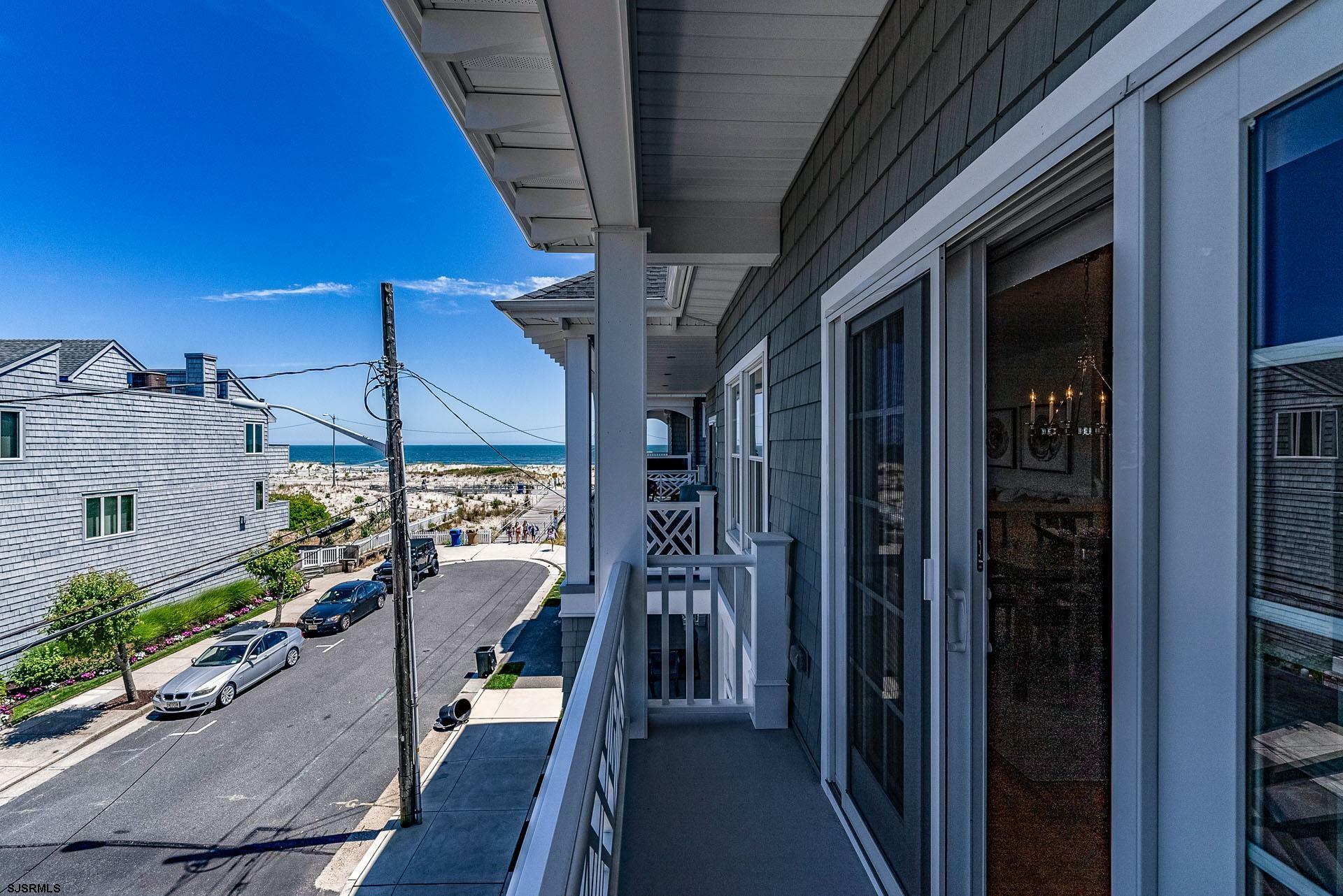 Property Photo: 918 Delancey Pl 2 NJ 08226