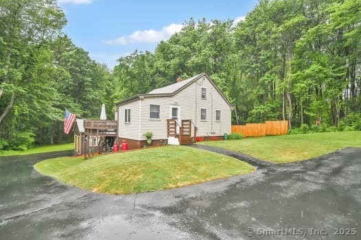 Property Photo: 8 Boyer Road CT 06076