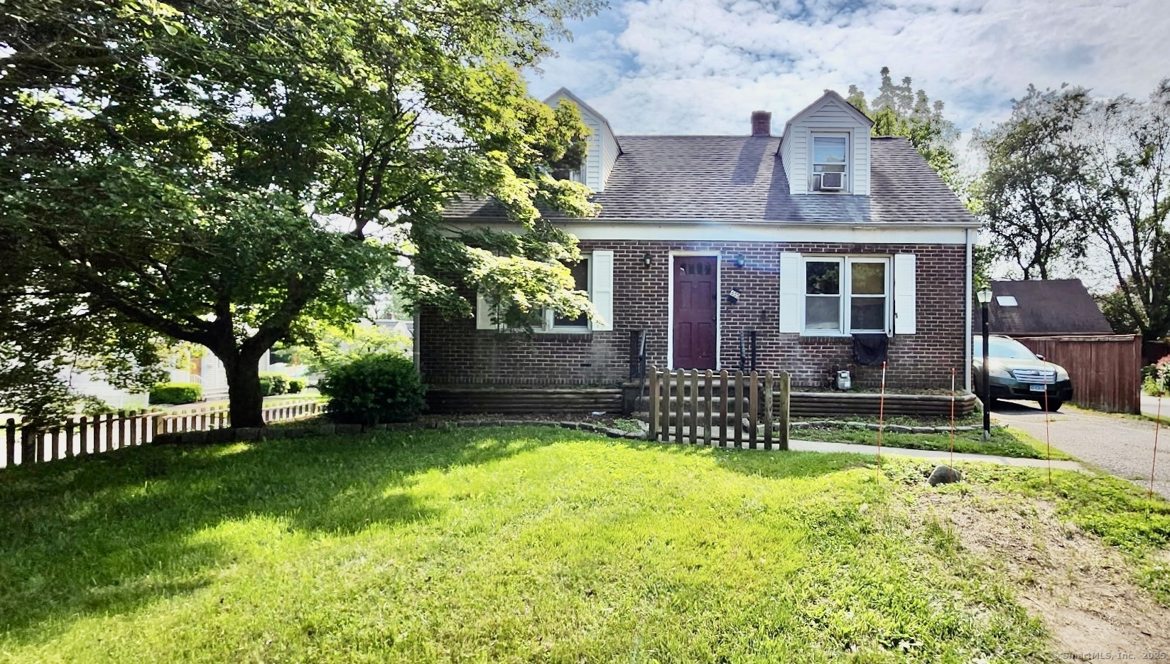 Property Photo: 655 Nichols Avenue CT 06614