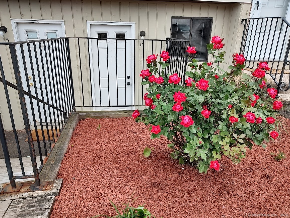 Property Photo:  790 1st Avenue 16  CT 06516 