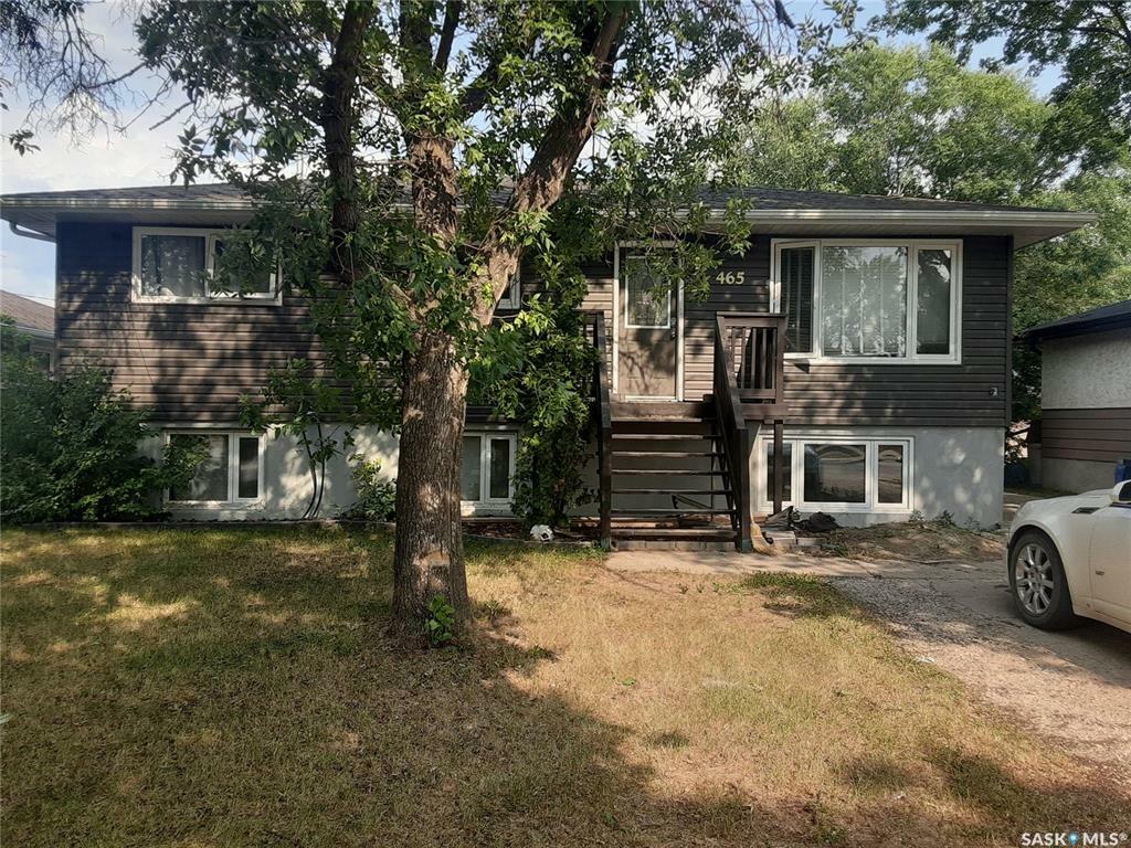 Property Photo: 465 7th Avenue SE SK S9H 3R1