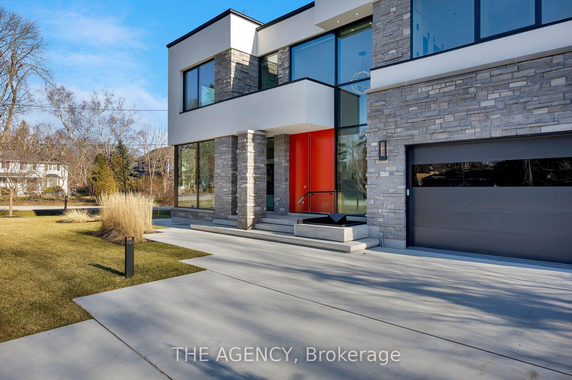 Photo de la propriété: 2048 Ardleigh Road ON L6J 4W8