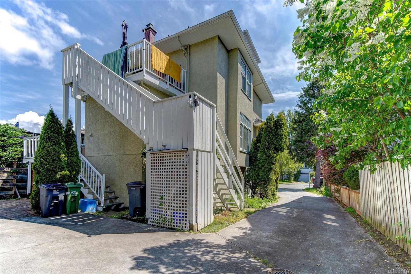 Property Photo: 156 Joseph St BC V8S 3H5