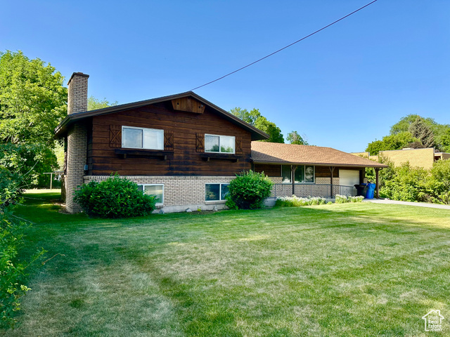 Property Photo: 372 E 800 N UT 84321