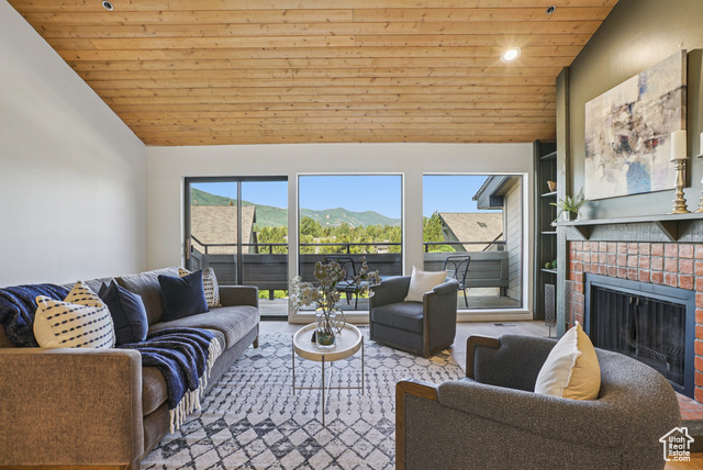Property Photo: 2174 Fenchurch Dr UT 84060