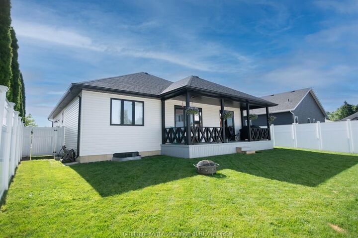 Property Photo: 7 Venture Crescent ON N0P 1M0
