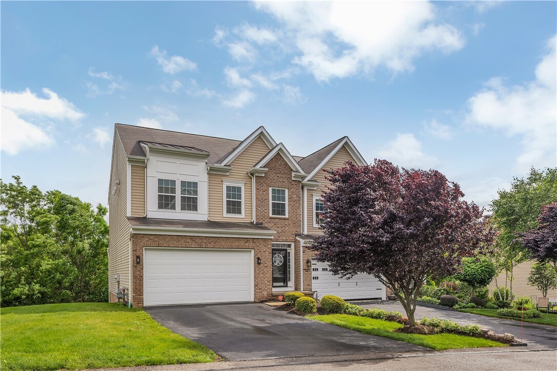 Property Photo: 2278 Flint Dr PA 15301
