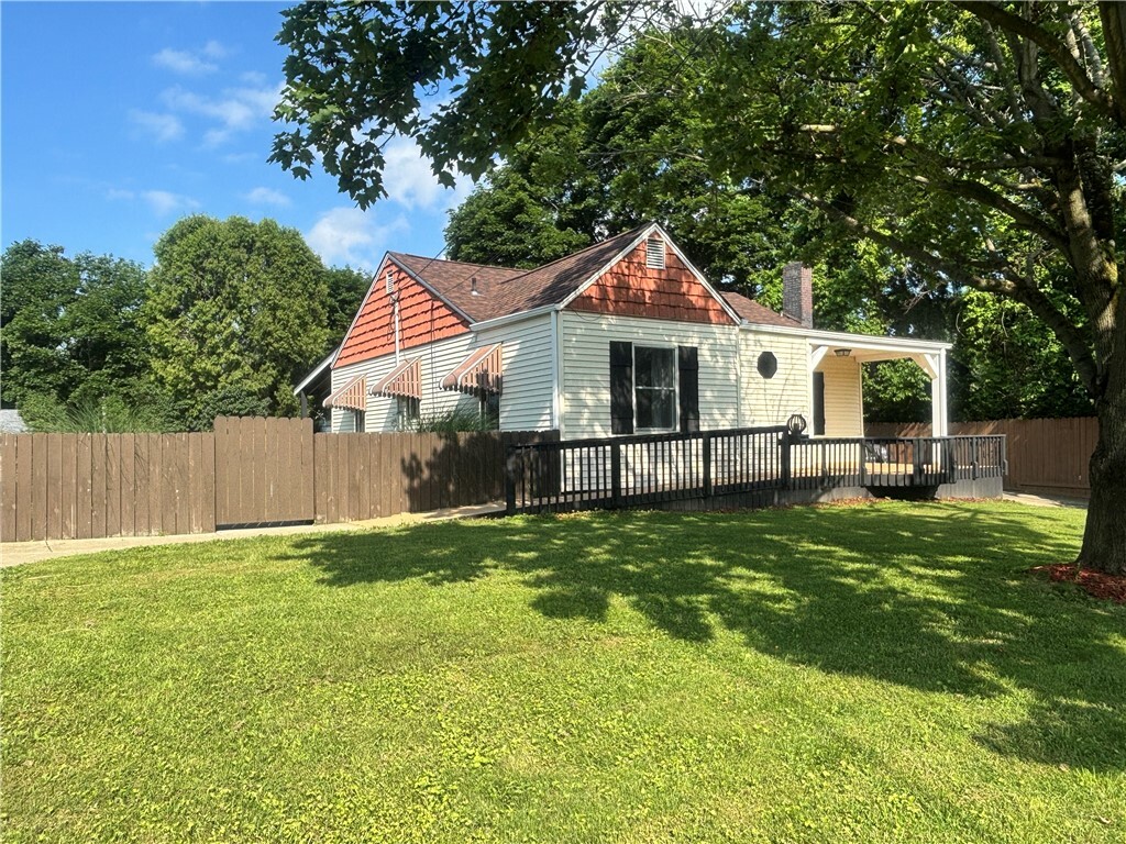 Property Photo: 26 Mount View Dr PA 15021