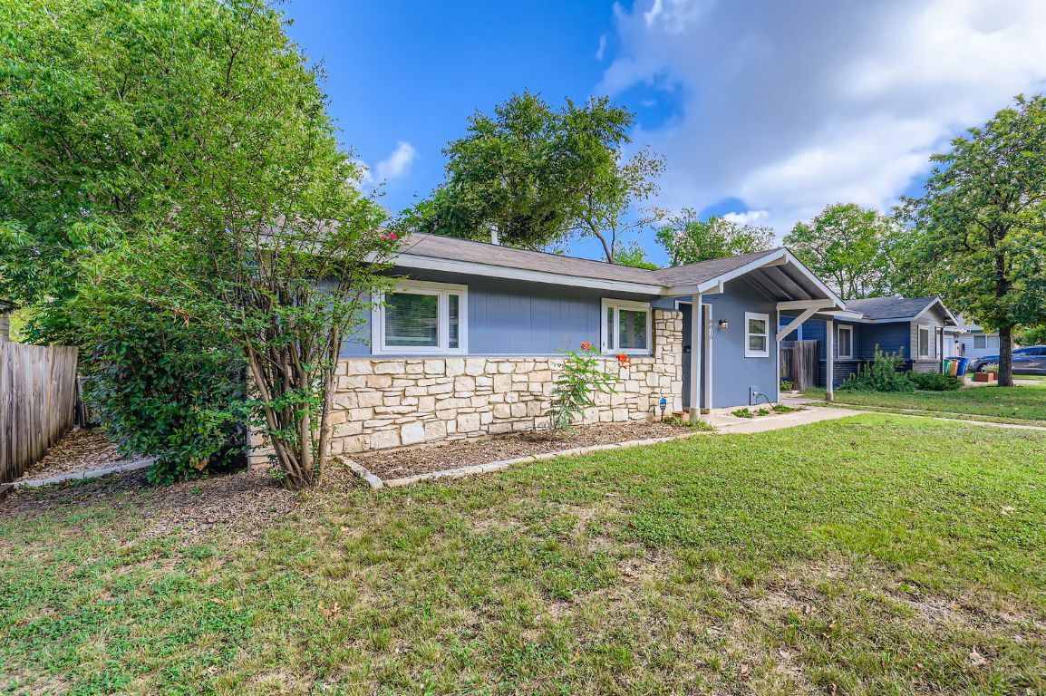 Property Photo: 8018 Rockwood Lane TX 78757