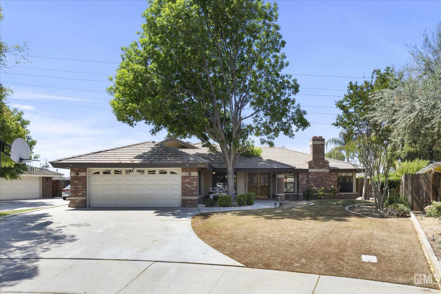 7716 Canfield Court  Bakersfield CA 93308 photo