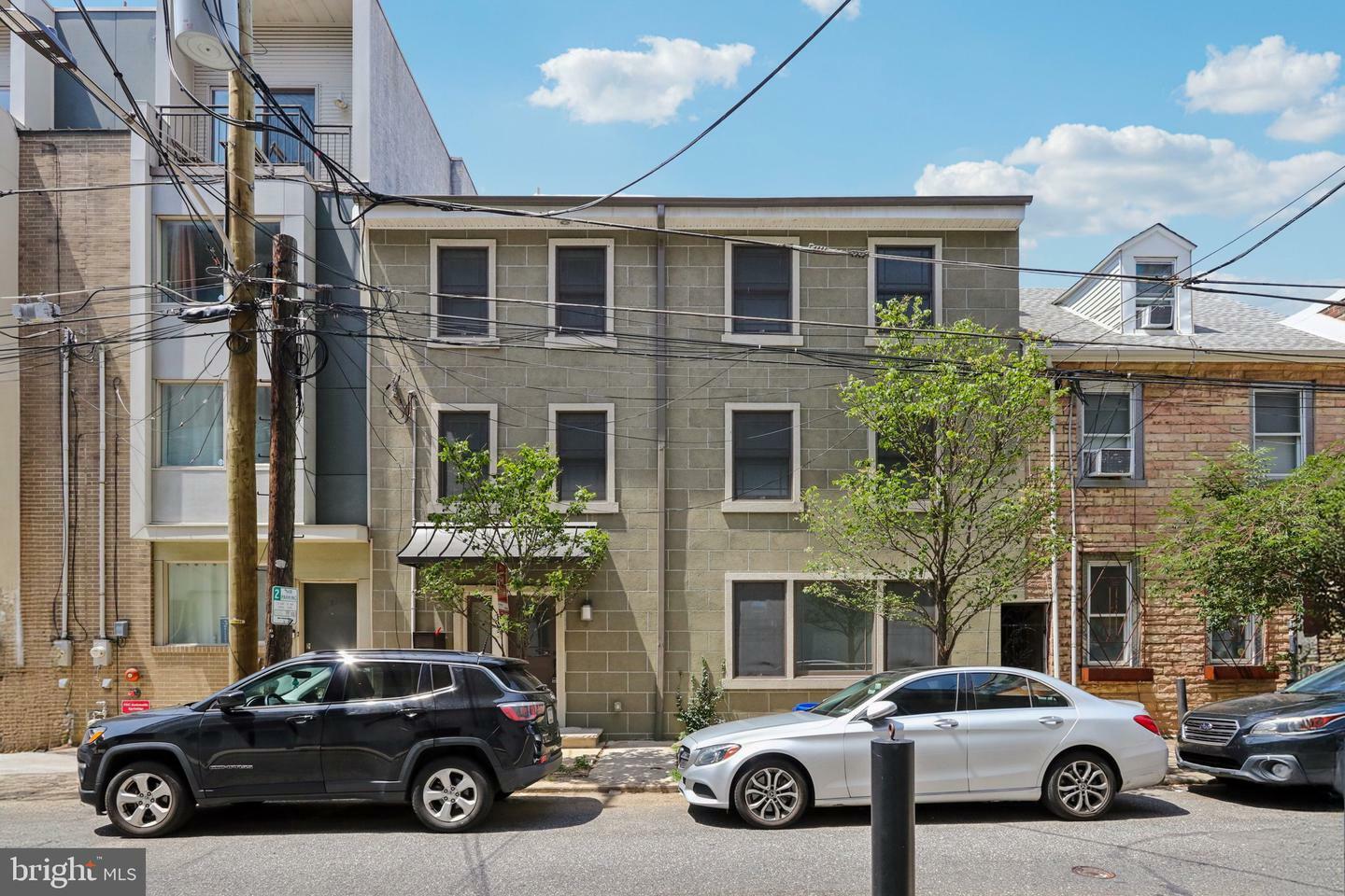 135 E Allen Street  Philadelphia PA 19125 photo