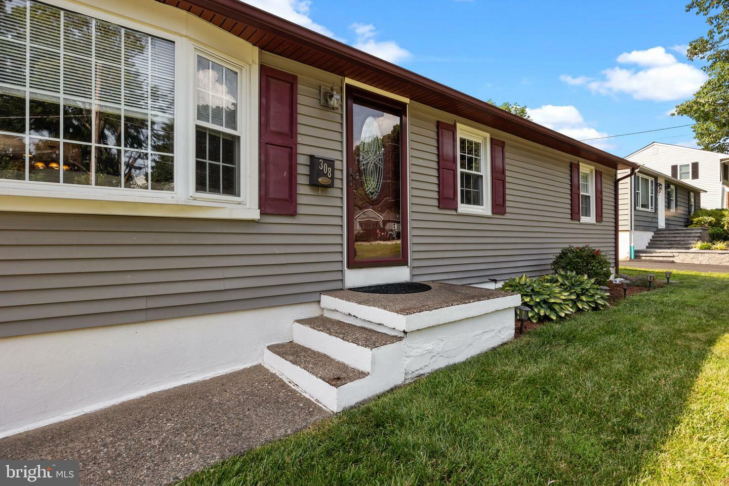 Property Photo: 308 Edgley Avenue PA 19044