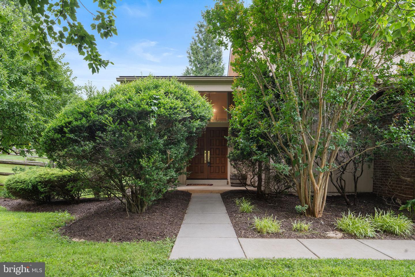 Property Photo:  11141 Broad Green Drive  MD 20854 