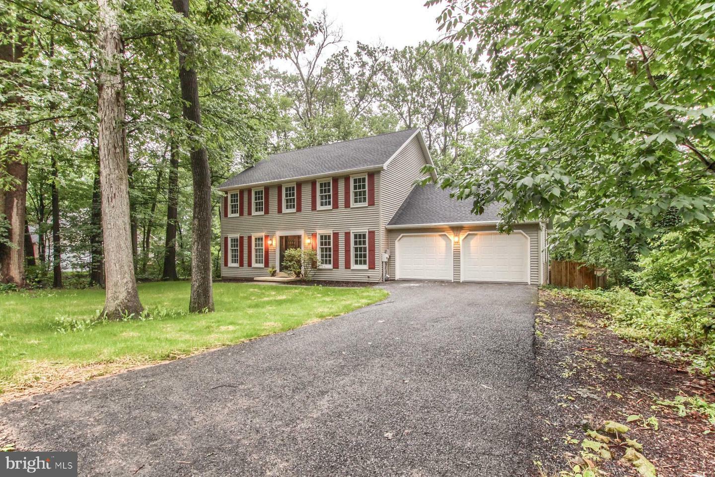 Property Photo: 128 Azalea Drive PA 17033