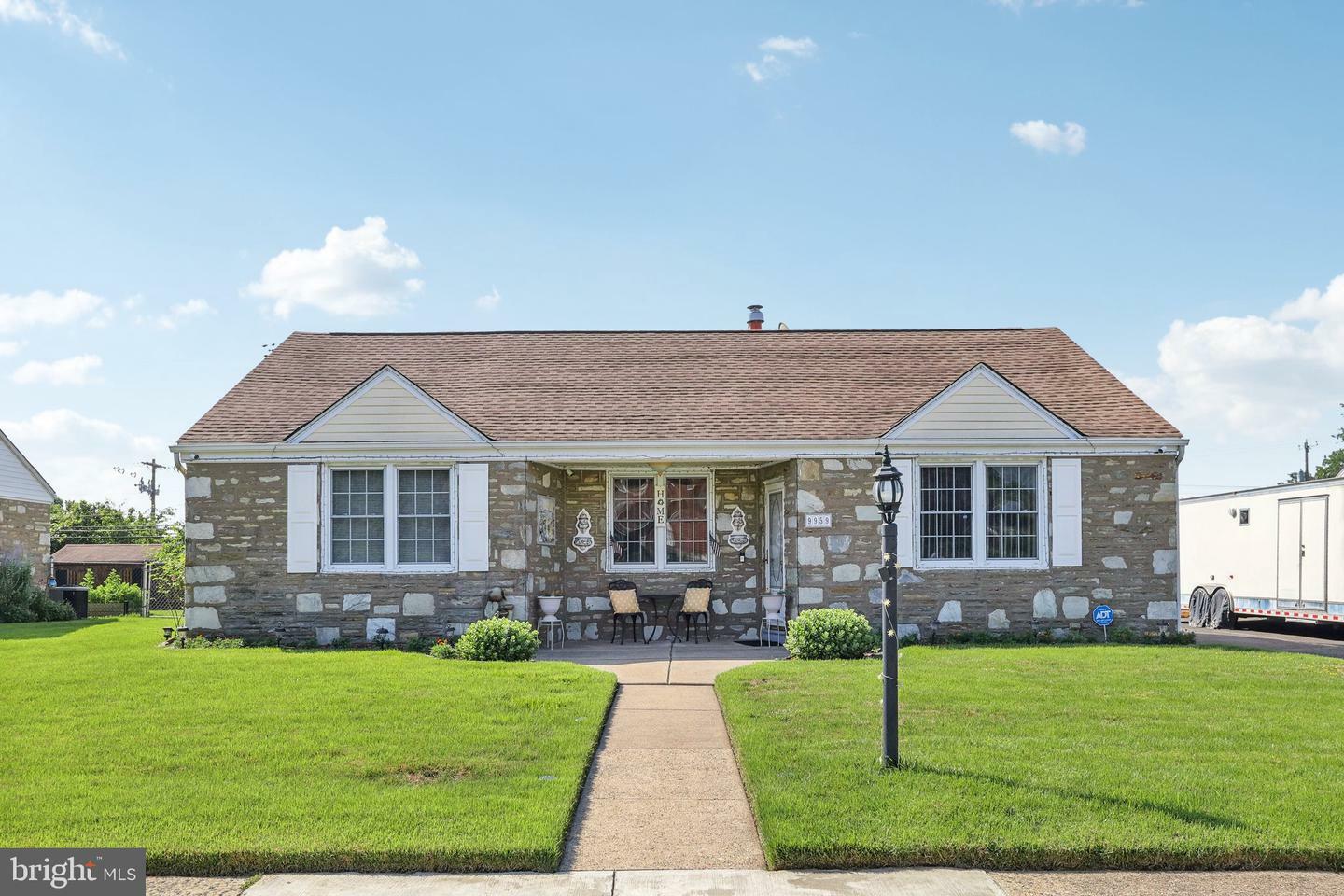 9959 Ferndale Street  Philadelphia PA 19115 photo