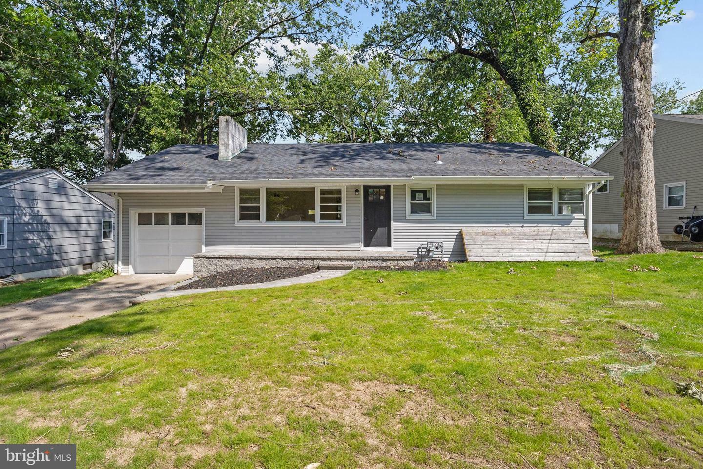 19 Glen Stewart Drive  Ewing NJ 08618 photo