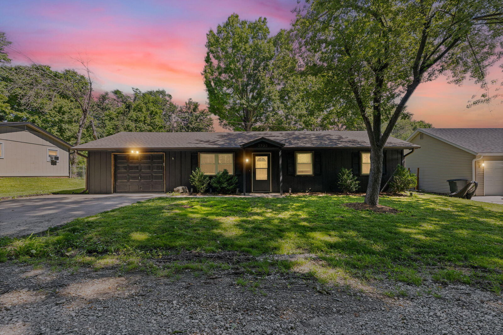 Property Photo: 3703 W Timber View Dr MO 65203