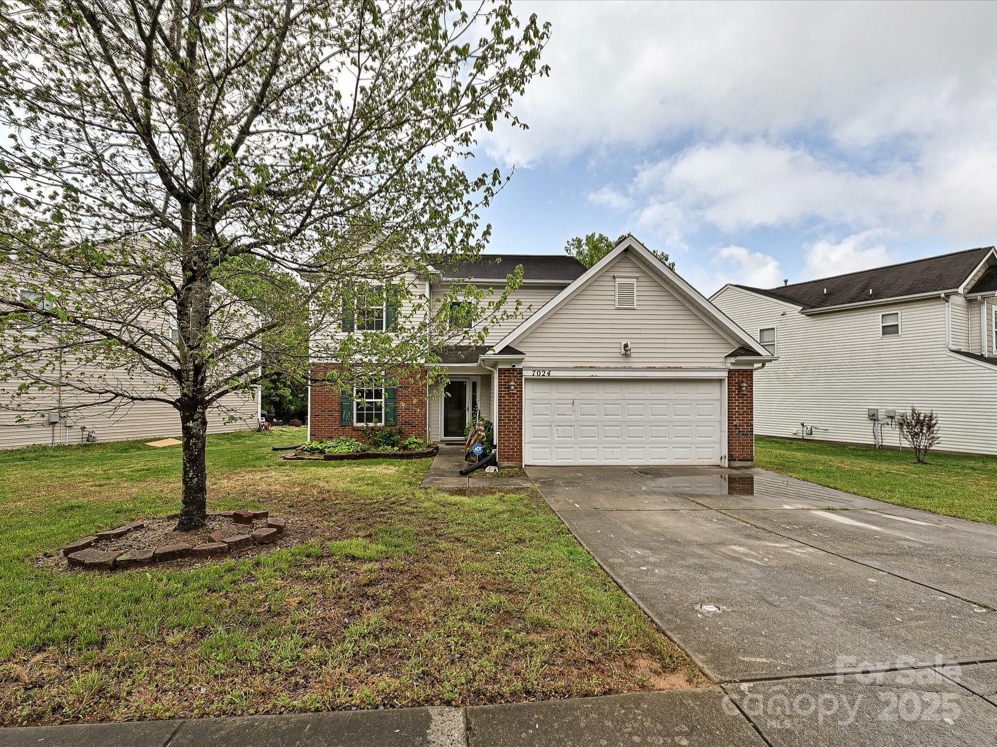 Property Photo: 7024 Sunman Road NC 28216