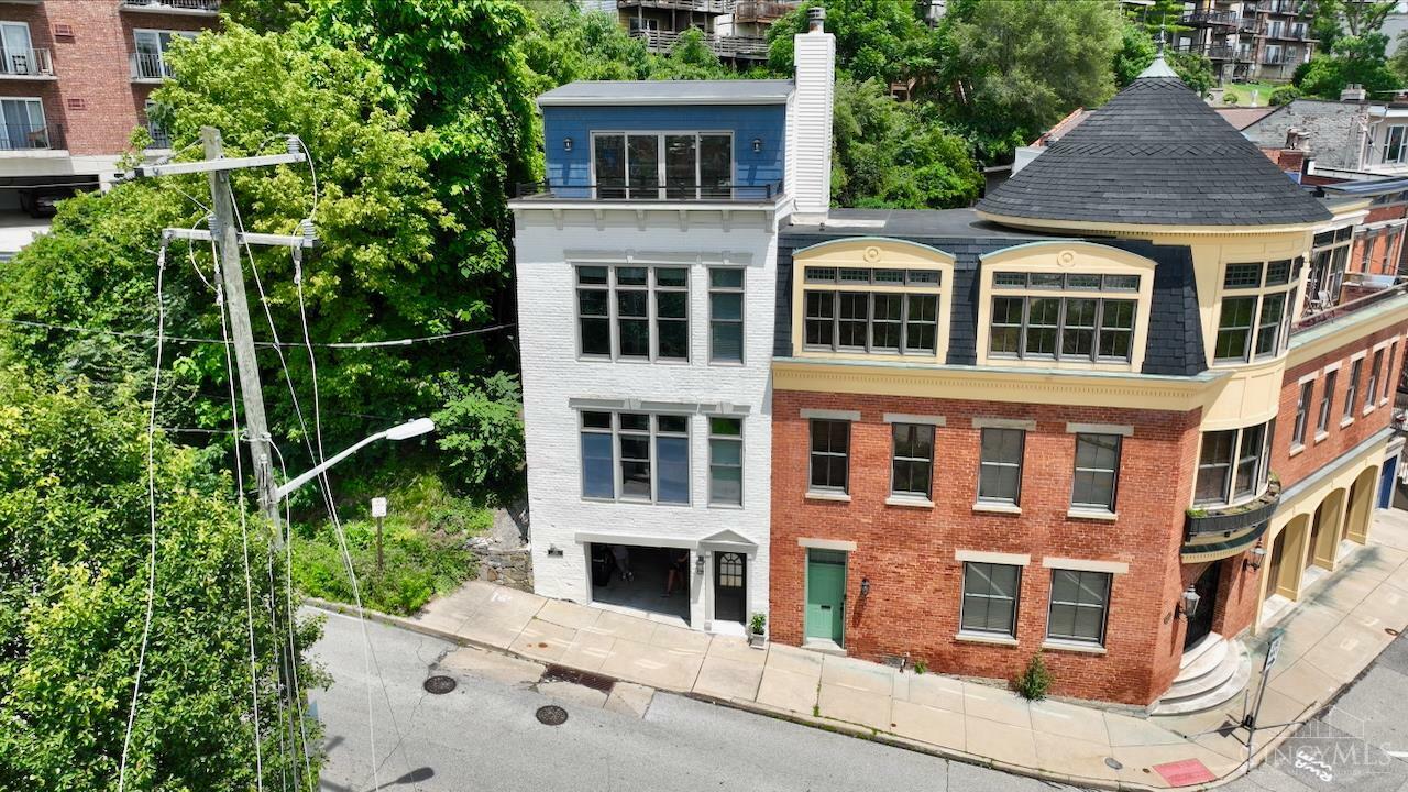 Property Photo: 902 Monastery Street OH 45202