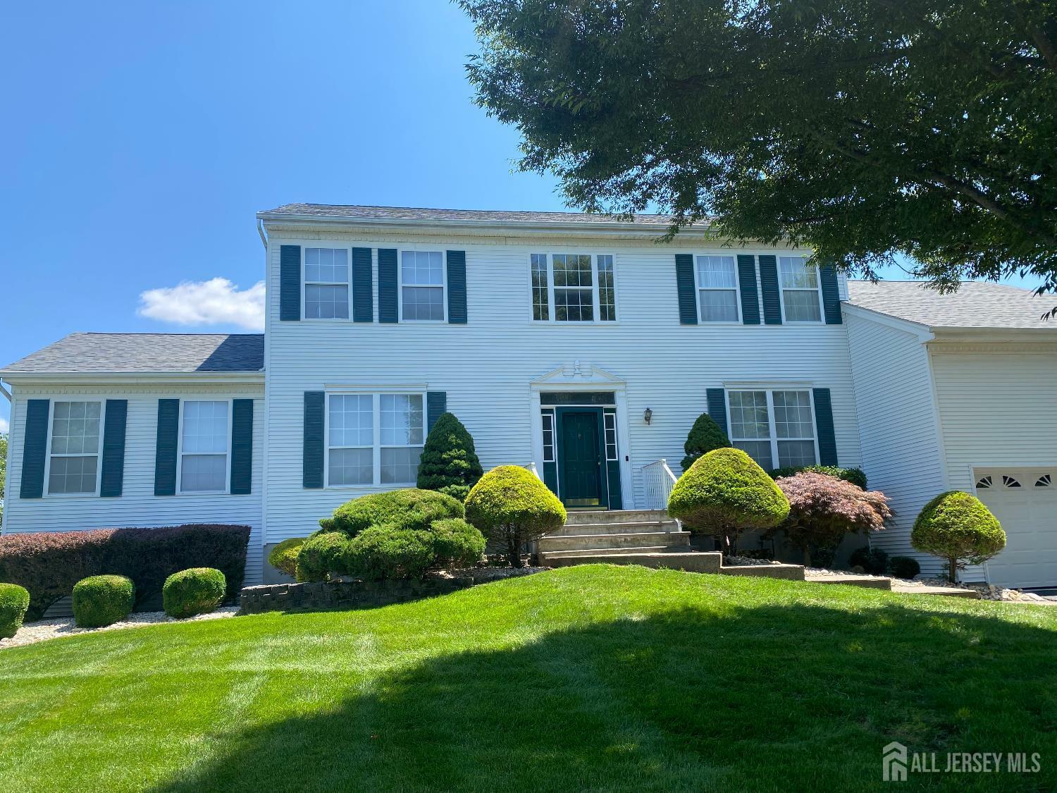 7 Country Woods Drive  South Brunswick NJ 08824 photo