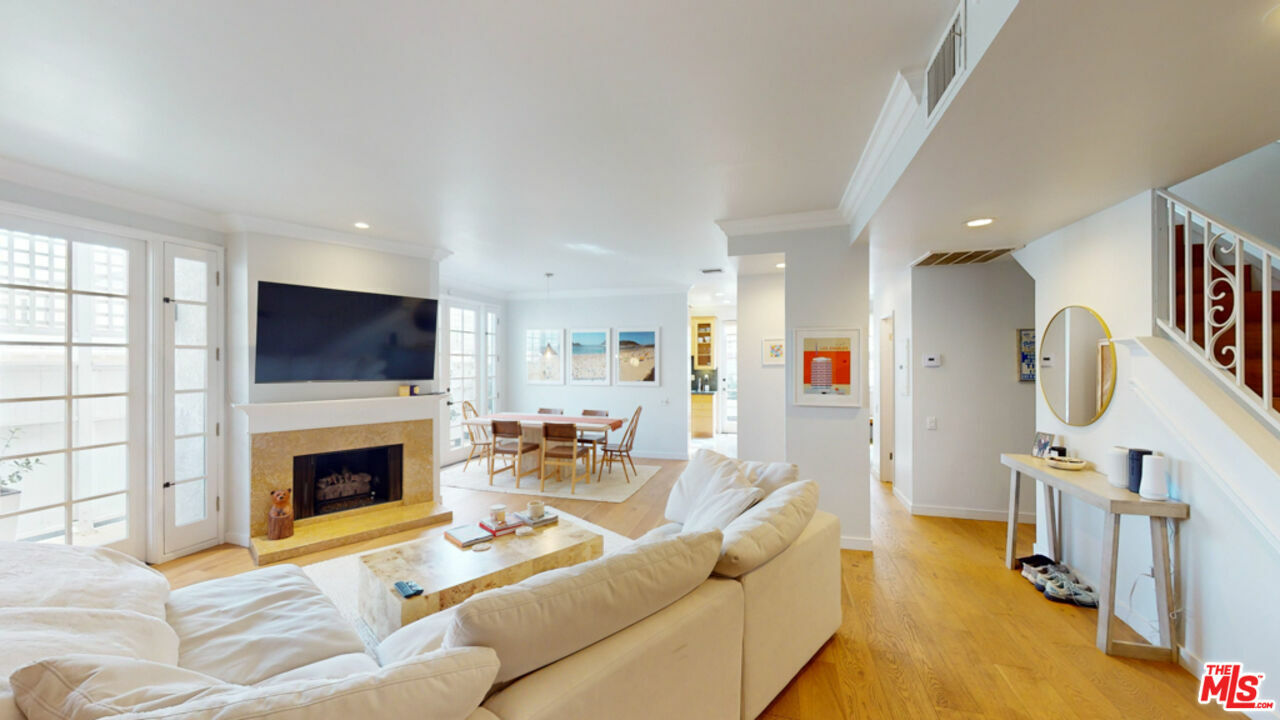 1037 16th St  Santa Monica CA 90403 photo