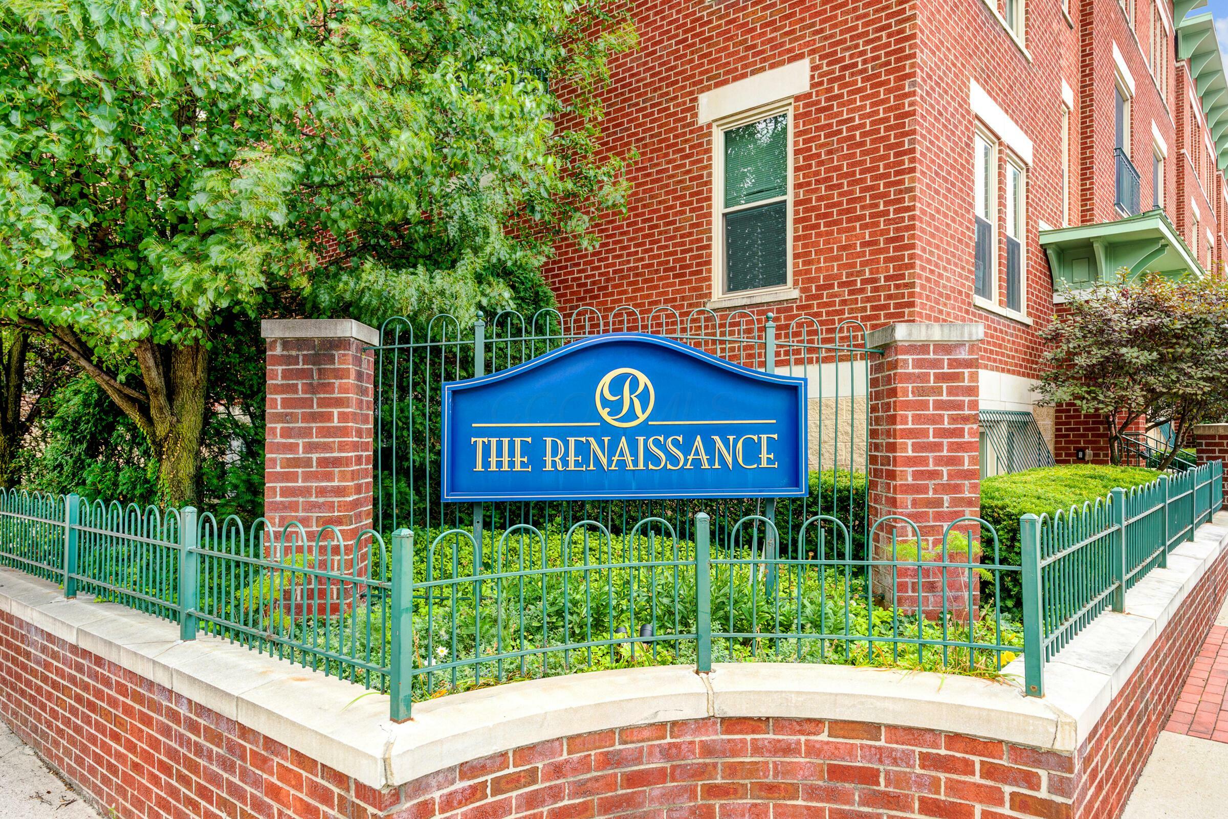 Property Photo: 114 E Mound Street OH 43215