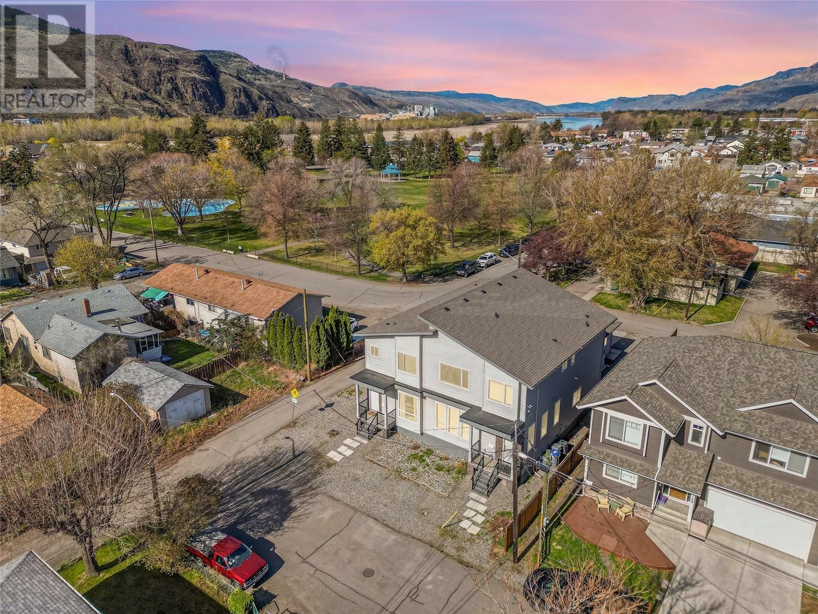 Property Photo: 156 Williams Street BC V2B 3Z6