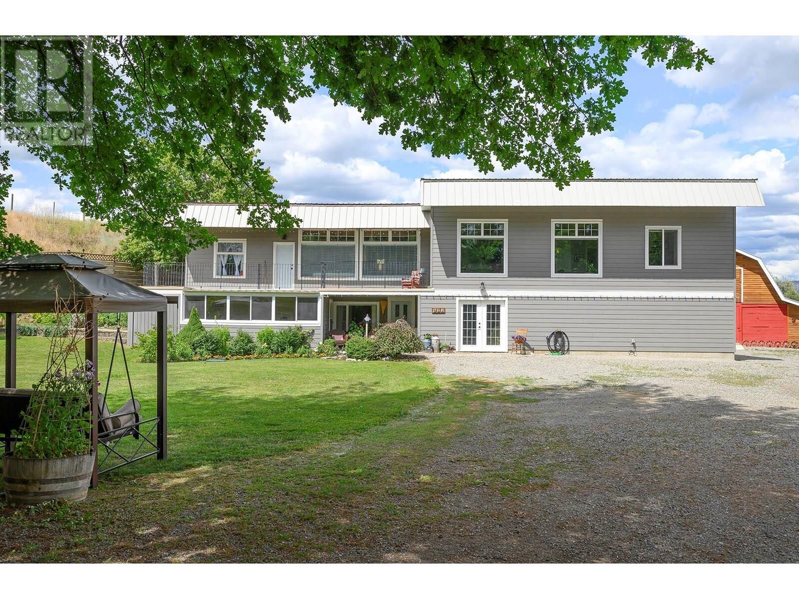Property Photo:  570 Dairy Road  BC V2B 8N5 