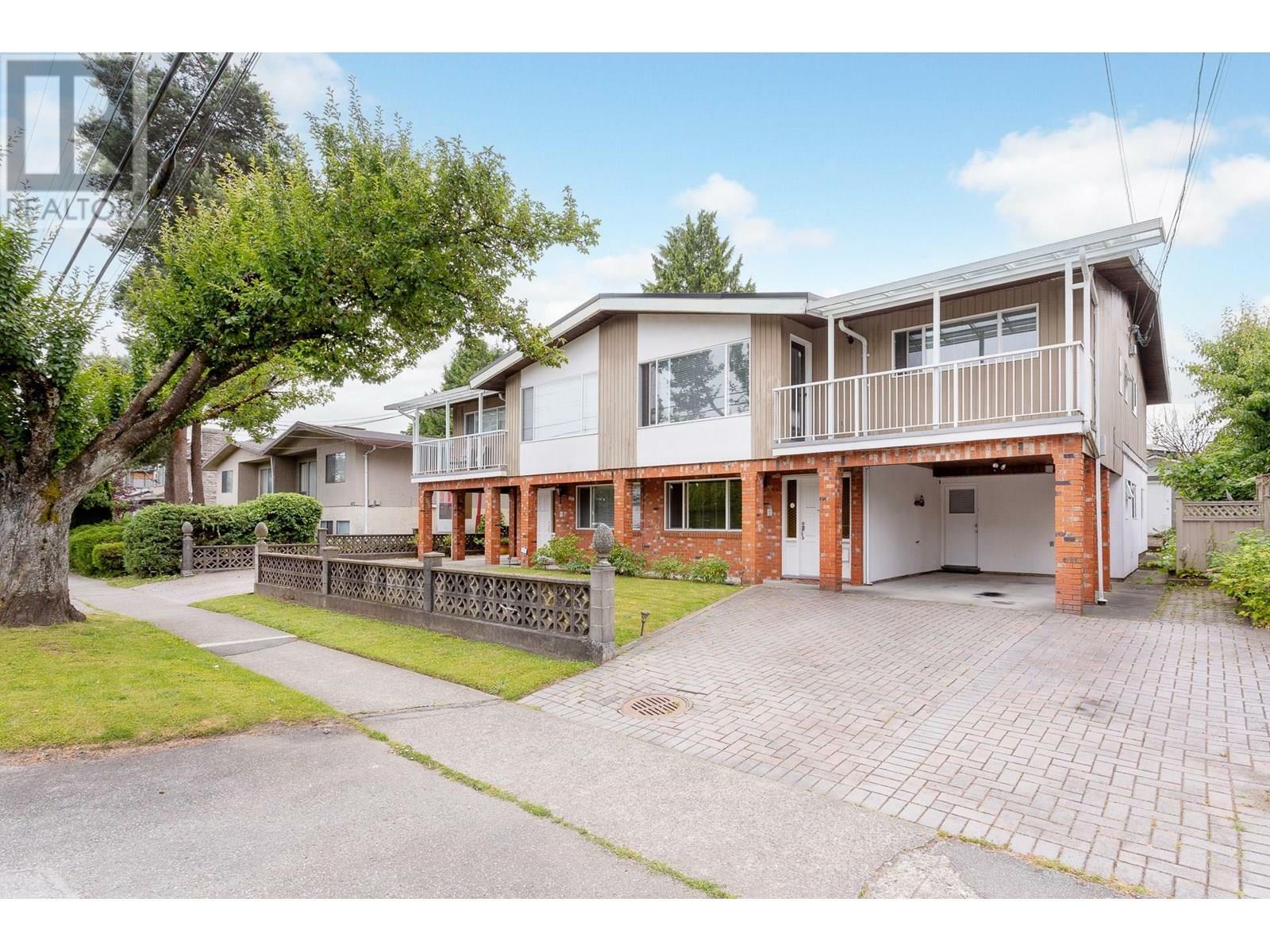 Property Photo: 867 869 Sperling Avenue BC V5B 4H7