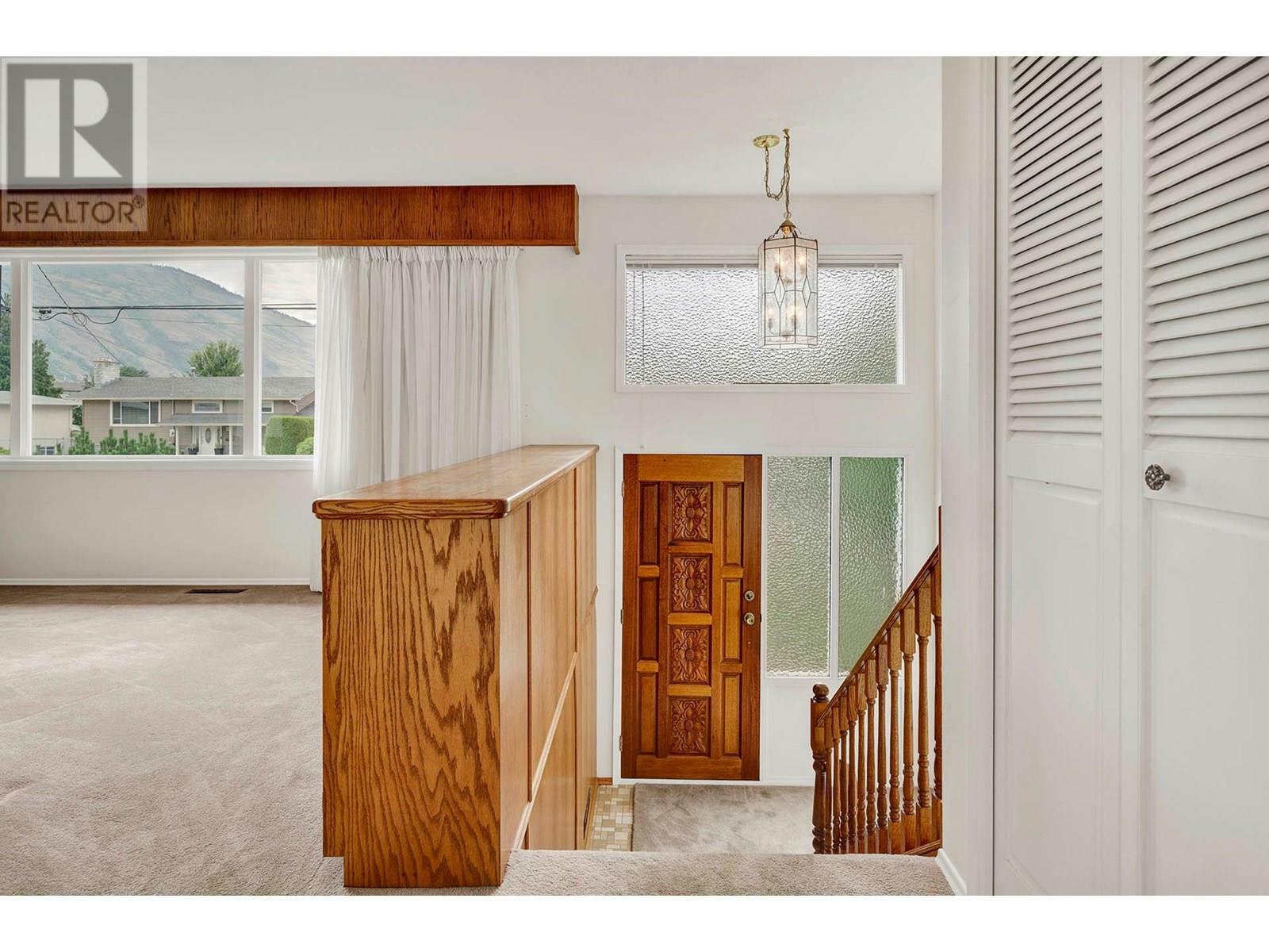 Property Photo: 850 Sicamore Drive BC V2B 6S2
