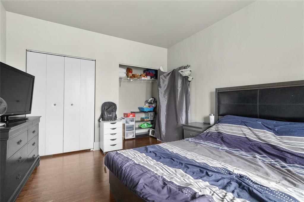 Property Photo: 383 Aikins Street MB R2W 4H2