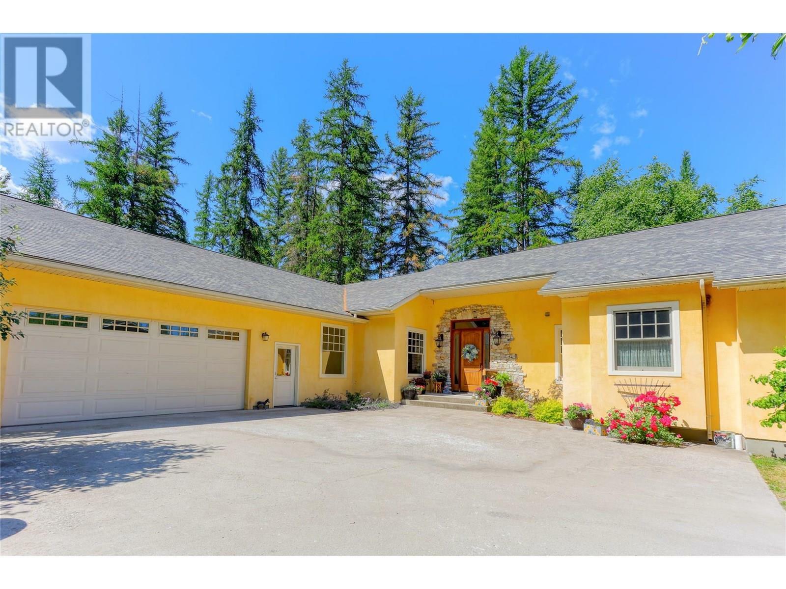 9309 Station Road  Trail BC V1R 4W6 photo