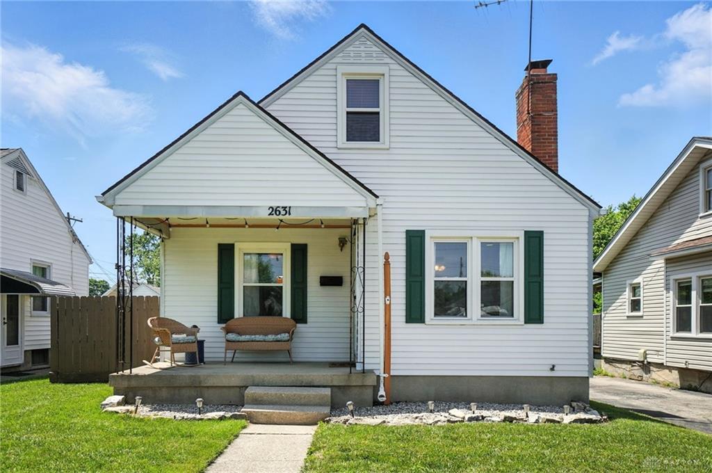 Property Photo: 2631 Springmont Avenue OH 45420