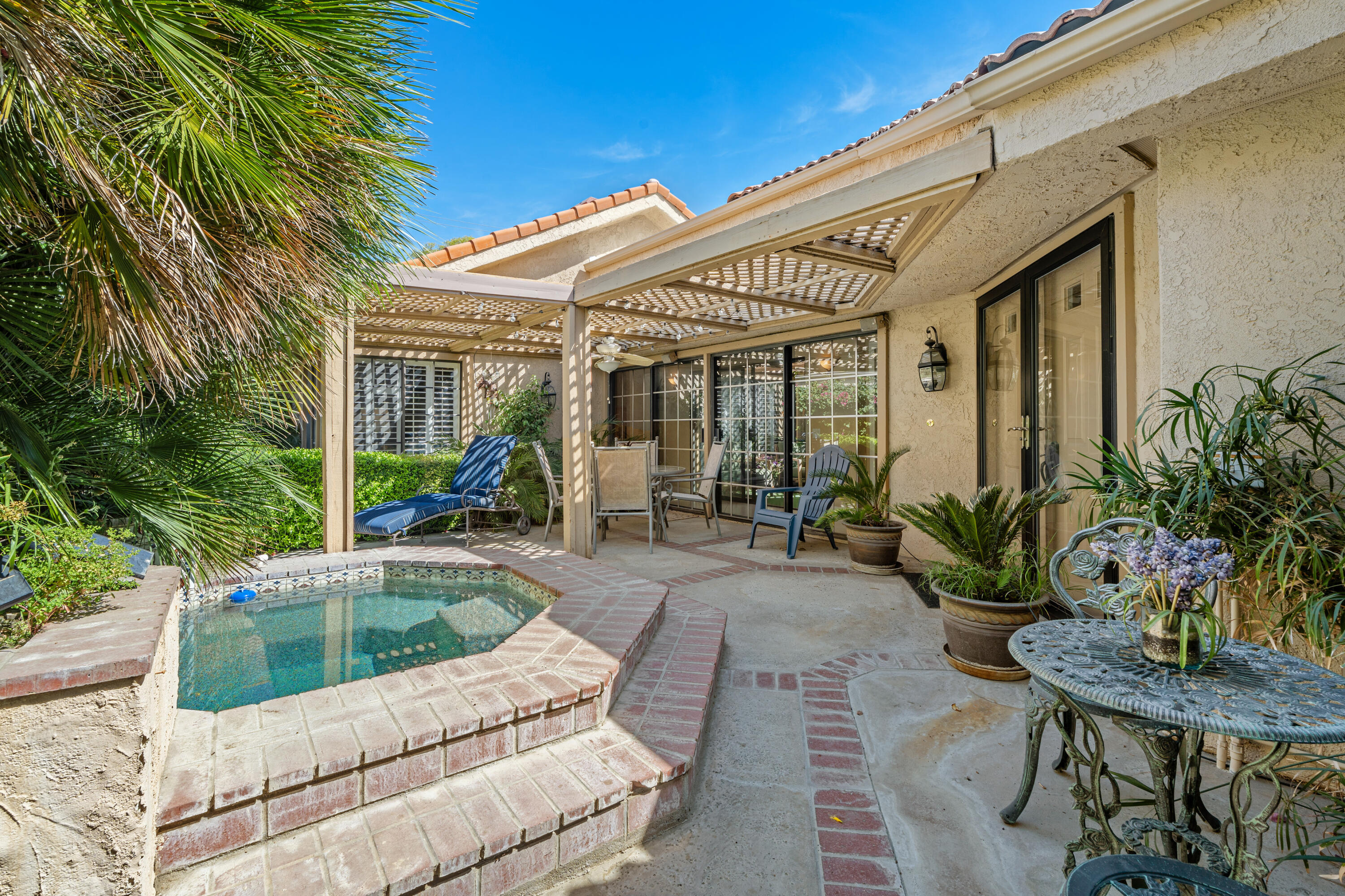 Property Photo: 9 Acapulco Drive CA 92260