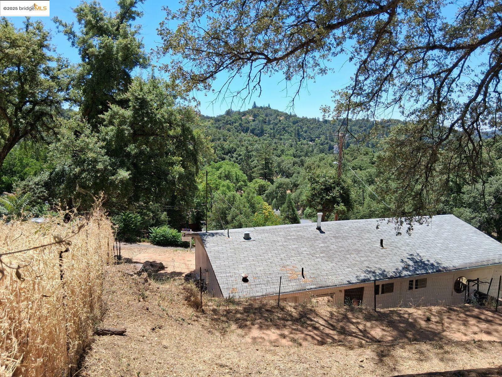 Property Photo: 302 Ayba St CA 95370