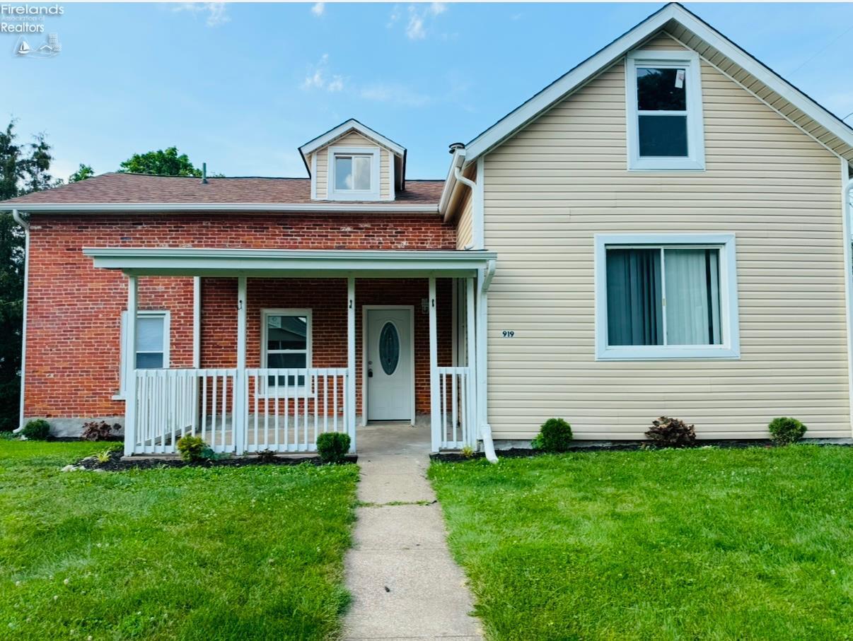 Property Photo: 919 Third Street OH 44870
