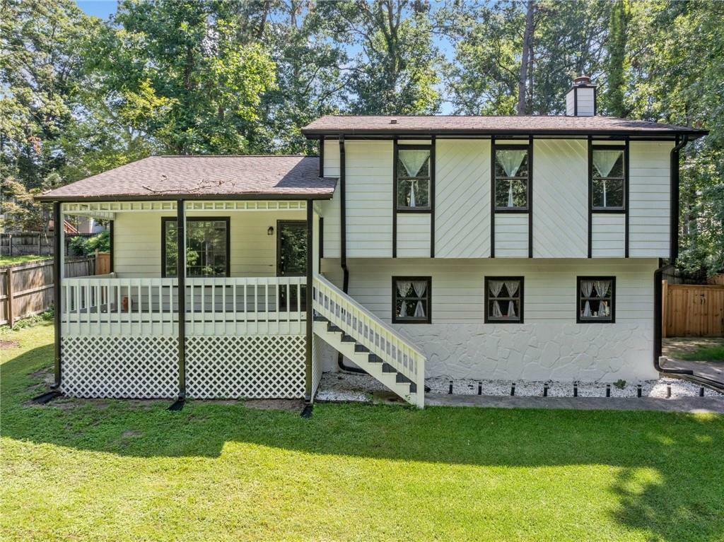 Property Photo: 1637 Deer Run Road GA 30043
