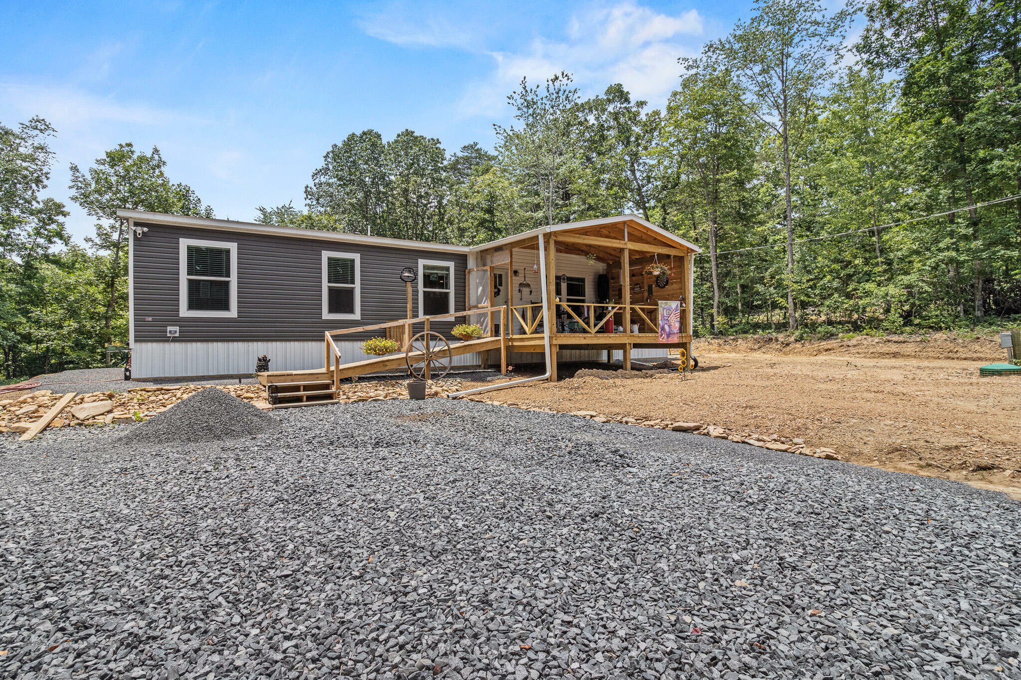 Property Photo:  1231 Black Mtn Road  TN 37327 